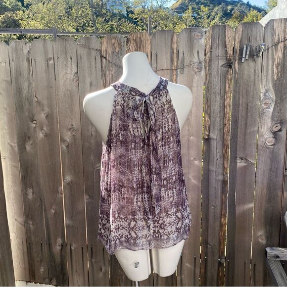 VELVET by GRAHAM & SPENCER Debbie Metallic Halter
Size medium - Picture 6 of 15